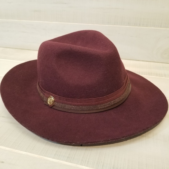 {OS} Vince Camuto 100% Wool Hat Burgundy Maroon - Picture 1 of 10